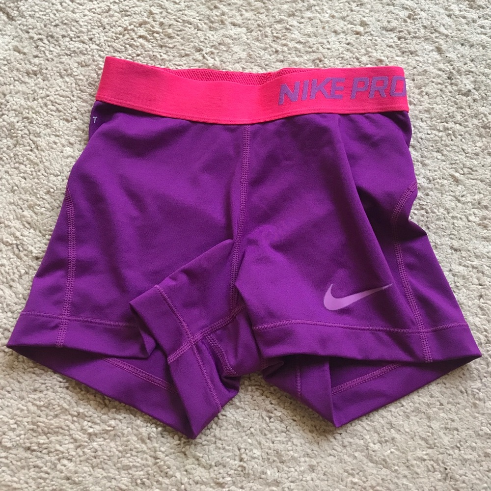 Nike Pro