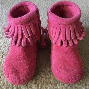 Minnetonka Pink Leather fringe boot