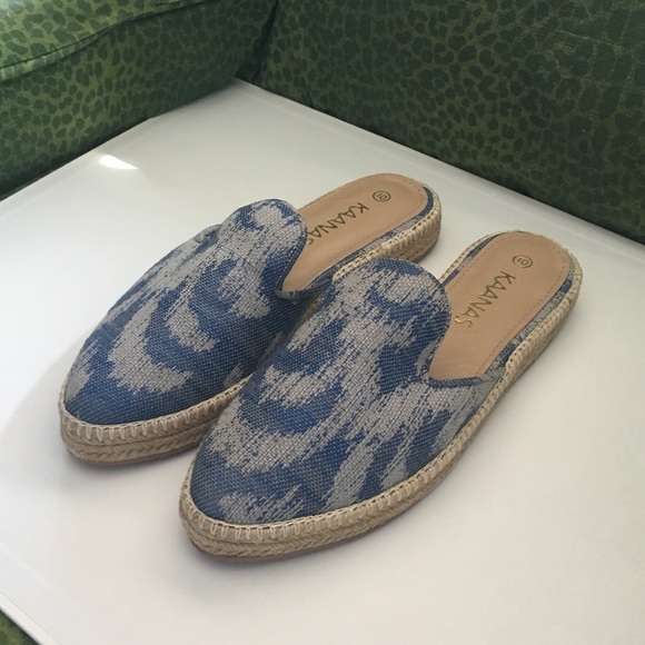 Kaanas Shoes - 💥NWT💥 Kaanas Sedona Print Mule Espadrilles