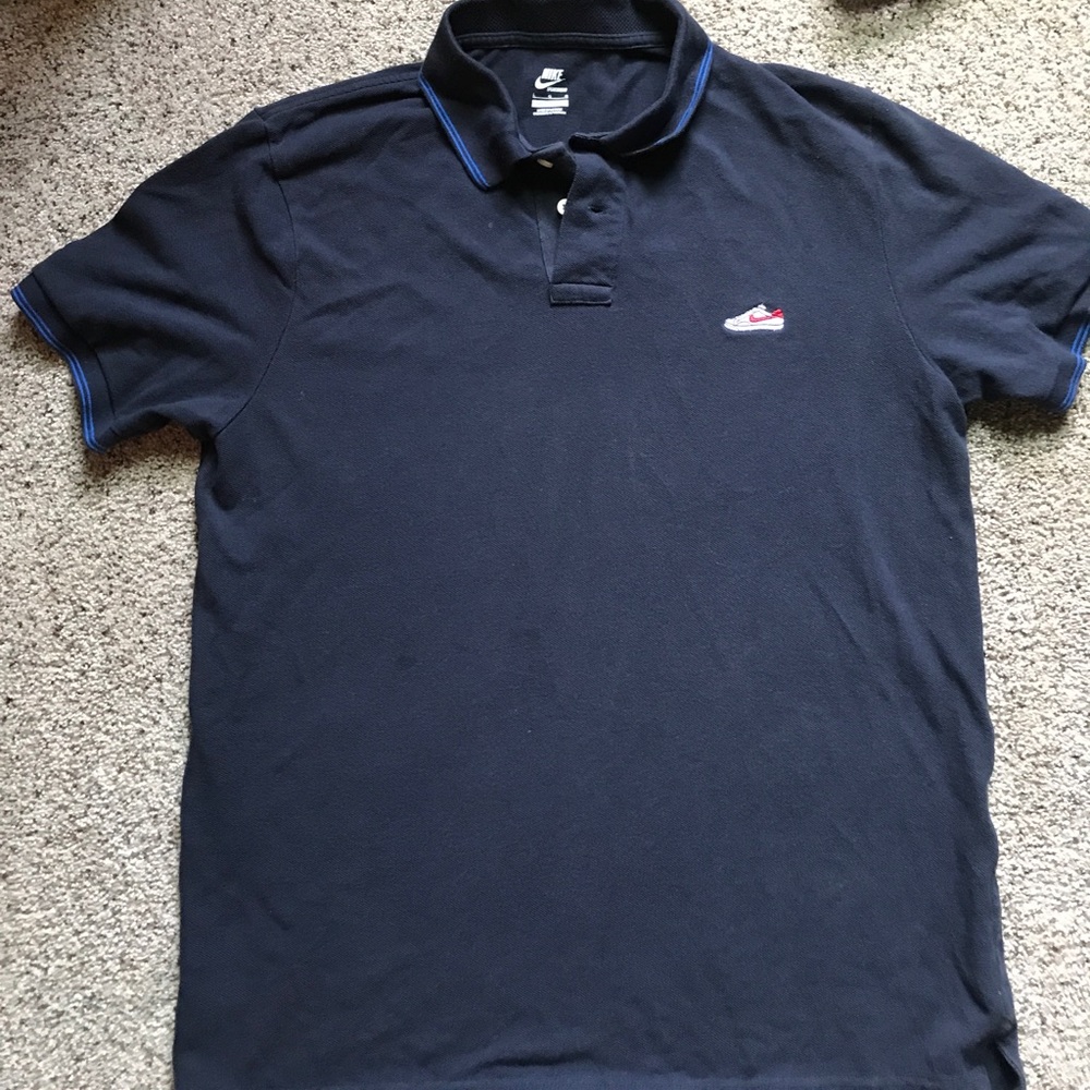 RARE Men's Nike throwback collard shirt