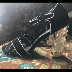 Betseyville Heels