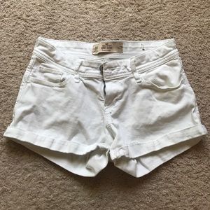 Hollister low rise short-short
