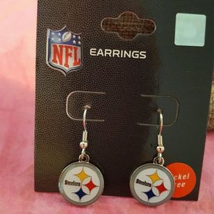 NWT Pittsburgh Steelers NFL earrings
