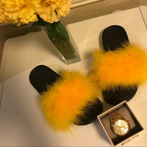 Custome made furry Nike slippers slides - Picture 2 of 5