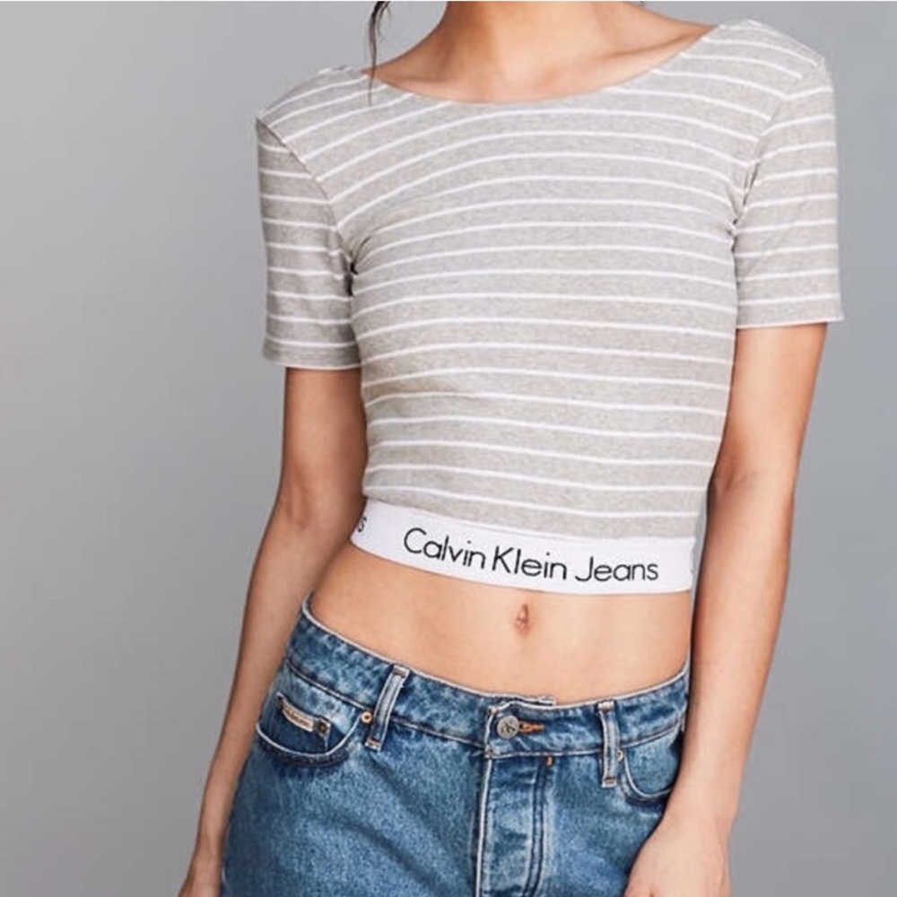 🇬🇧NEW IN🇬🇧 Calvin Klein x UO Jeans Crop Top