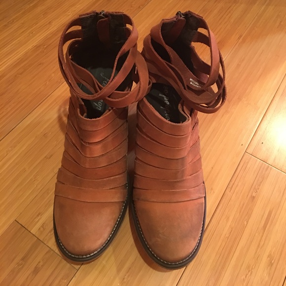 NWOT Free People 'Hybrid' Strappy Leather Bootie - Picture 3 of 8