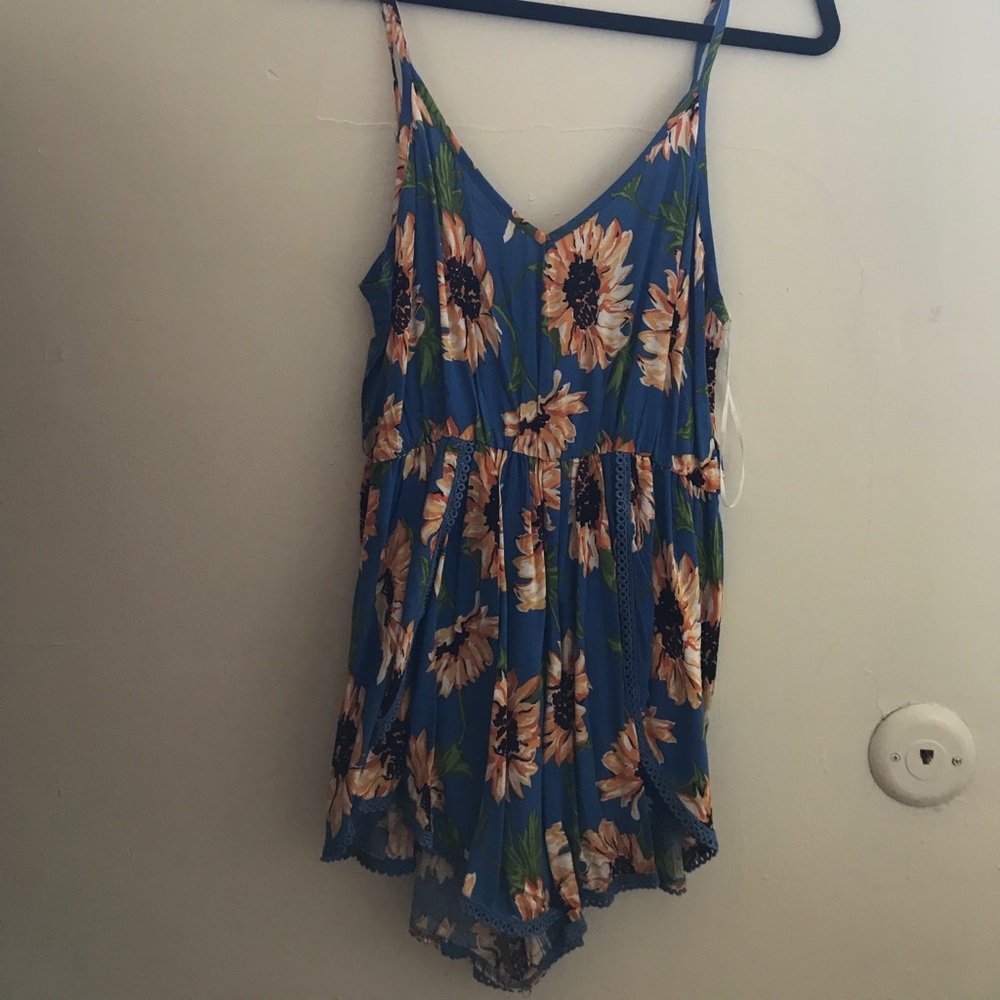 LF Romper - Picture 6 of 6