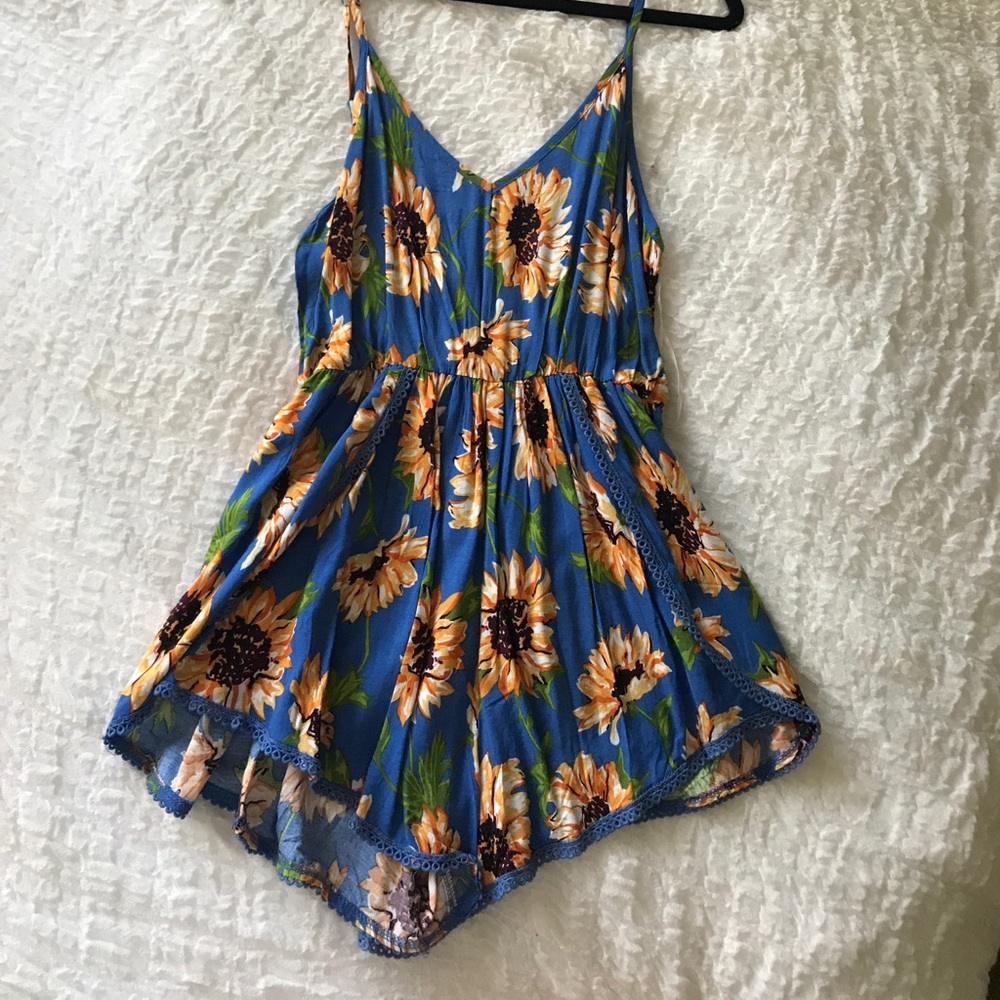 LF Romper - Picture 2 of 6