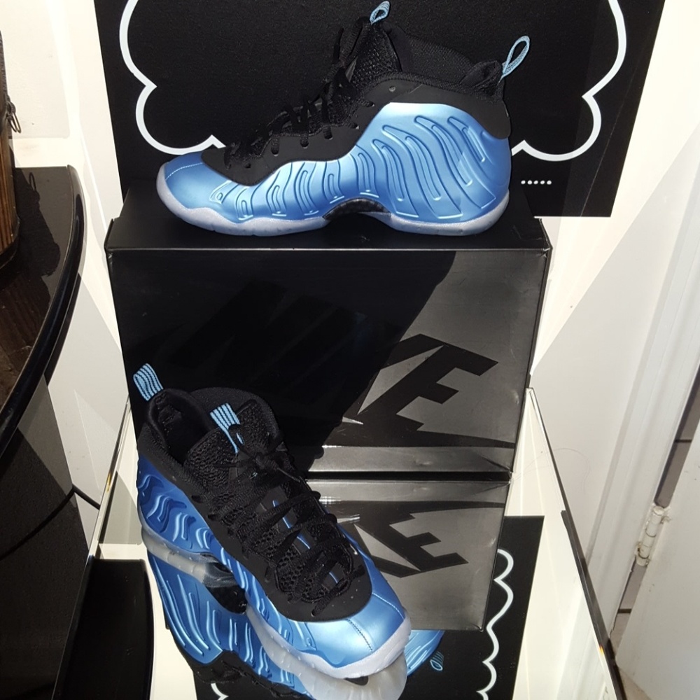 *SOLD* NIKE LITTLE POSITE ONE
