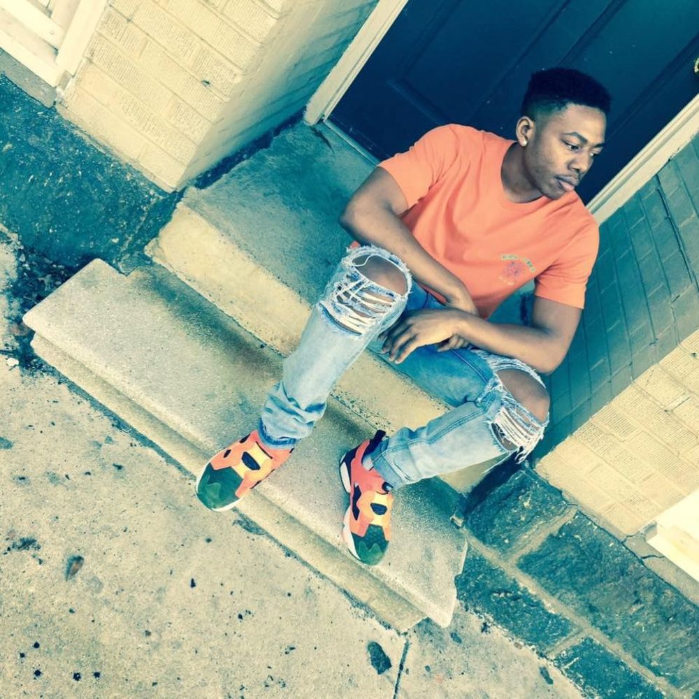 Meet your Posher, Cj