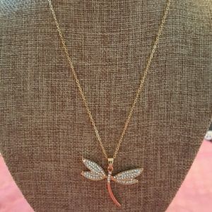 NWOT Beautiful Firefly crystal necklace
