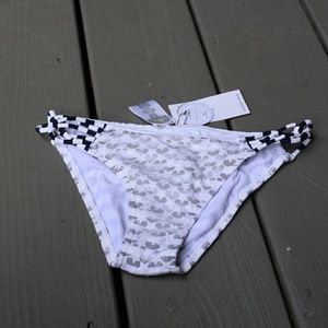 O'Neill baithing suit bottoms