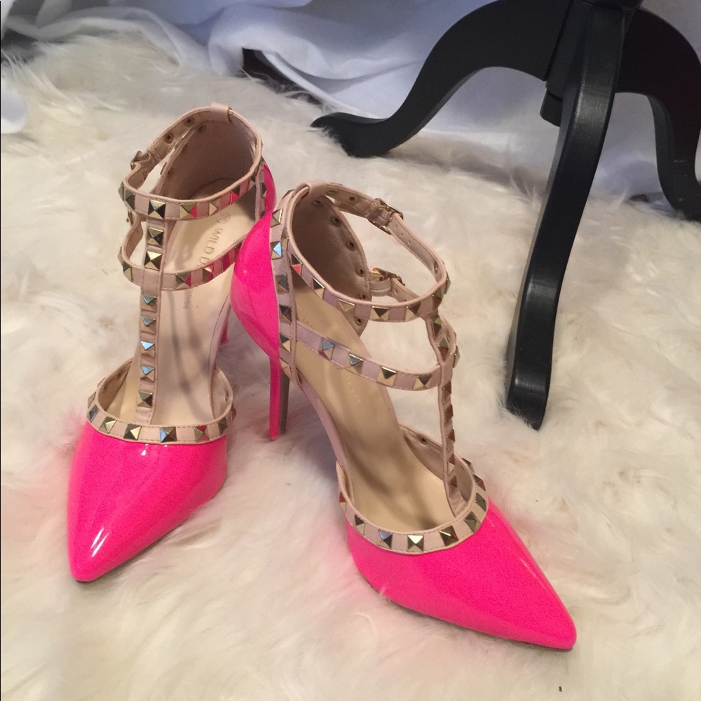 Neon pink size 71/2 us gold studded details