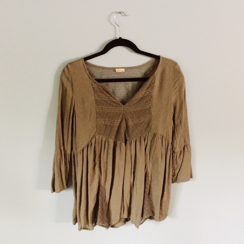 Hollister peasant top