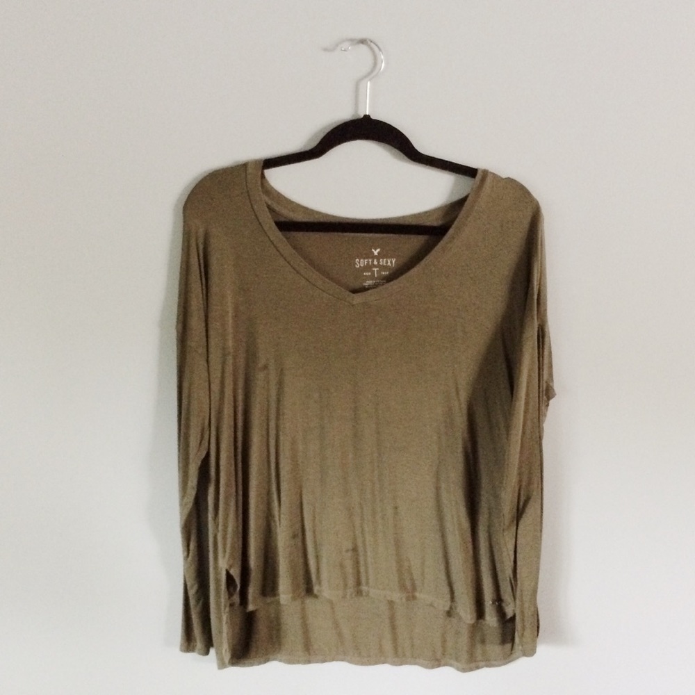 flawed AE "soft and sexy" long sleeve