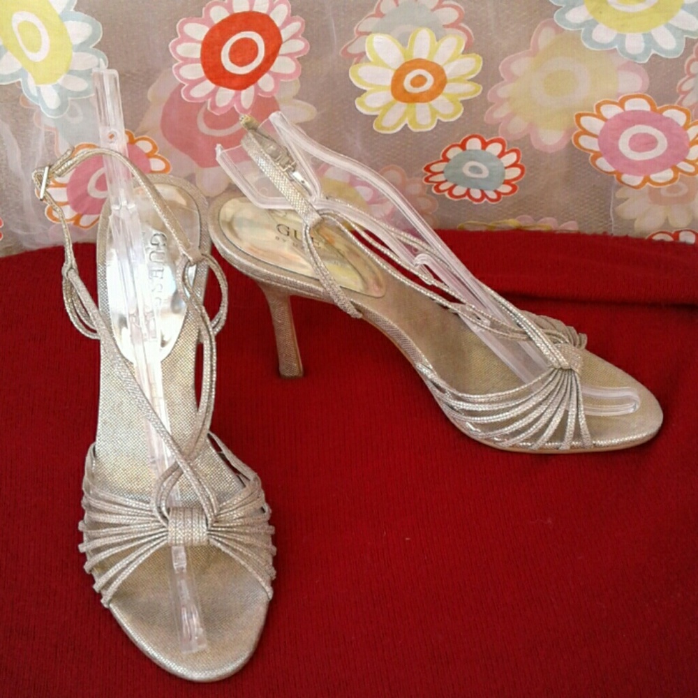 GUESS GOLD METALLIC "HUTTON" SLINGBACK HEELS - Picture 2 of 5