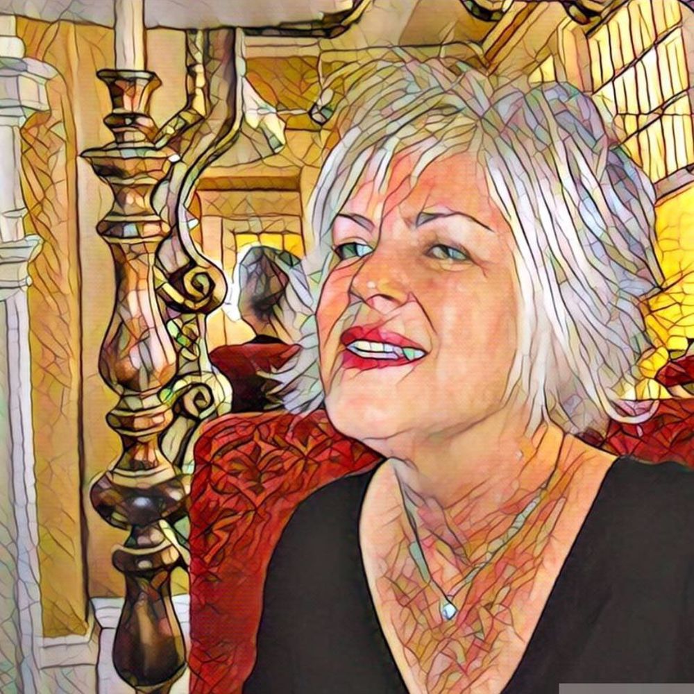 Meet your Posher, Debbie