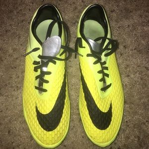 Nike Hypervenom soccer cleats (men size 10)
