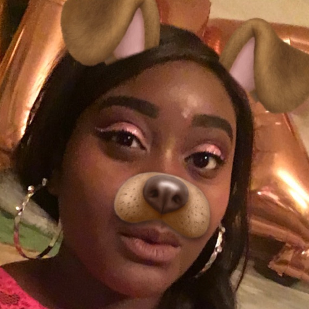 Meet your Posher, Alexandra