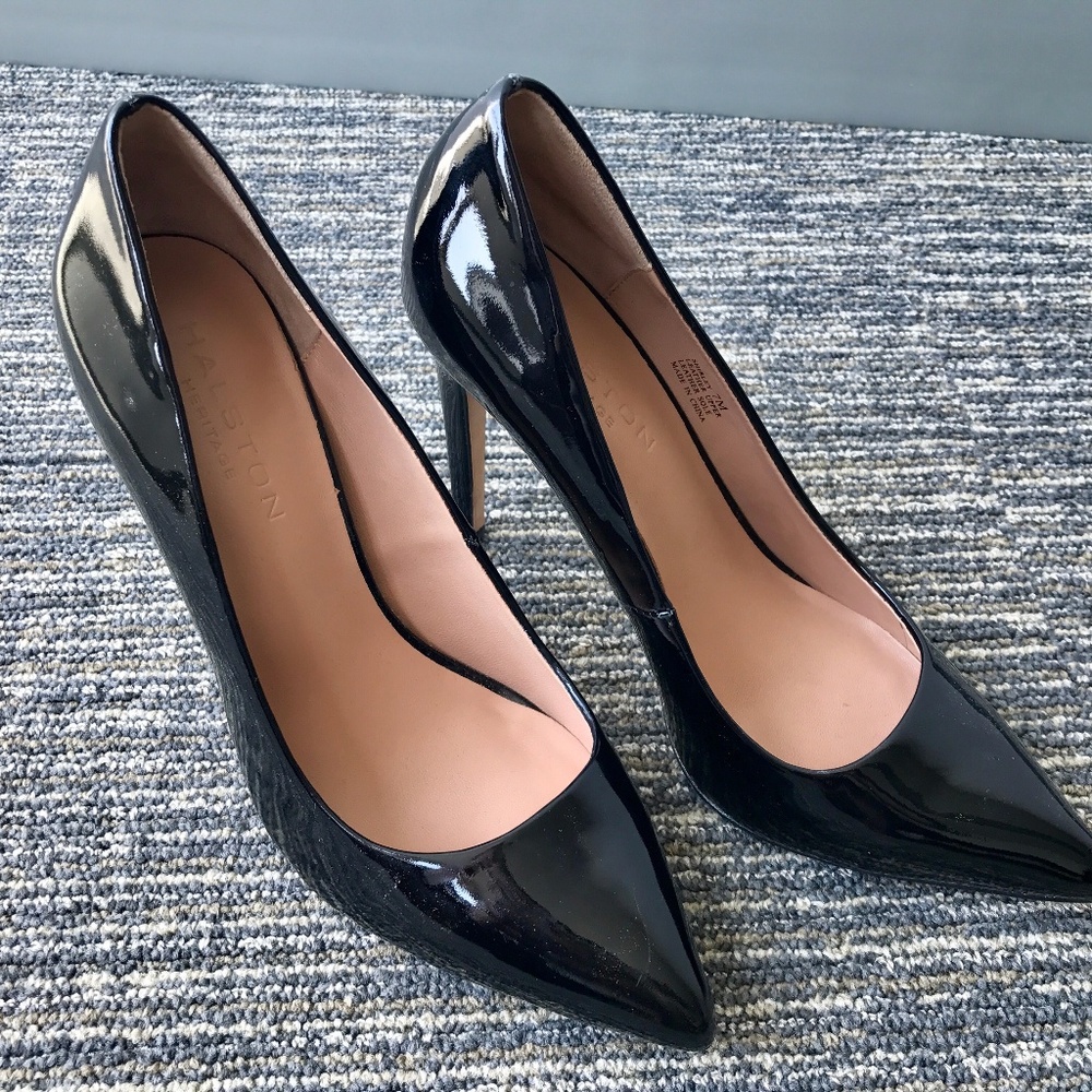 Halston Heritage - Halston Point-Toe Leather Pumps