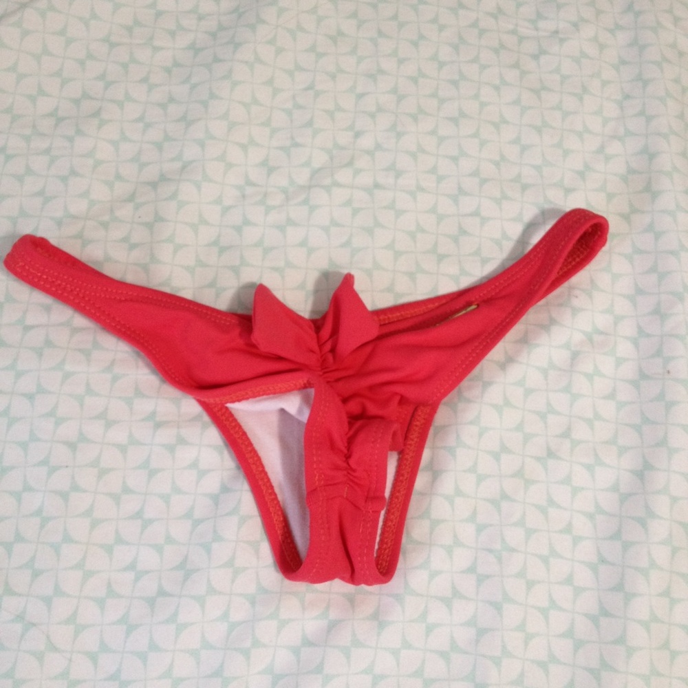 San Lorenzo bow back bottoms size small