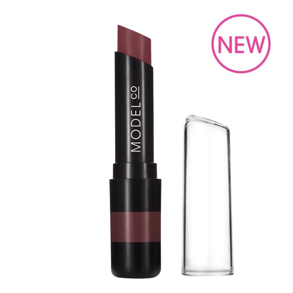 ModelCo LONG WEAR Lipstick in Truffle