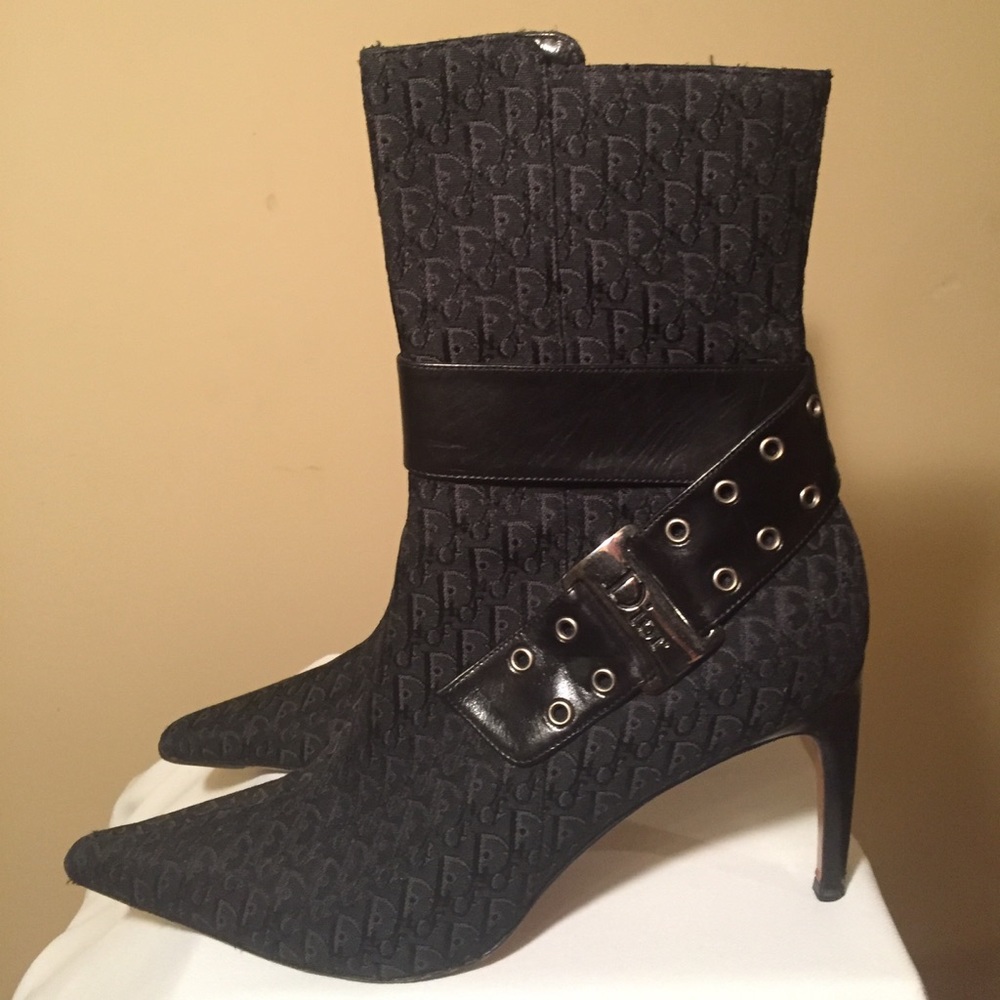 Vintage Christian Dior logo print ankle boot.