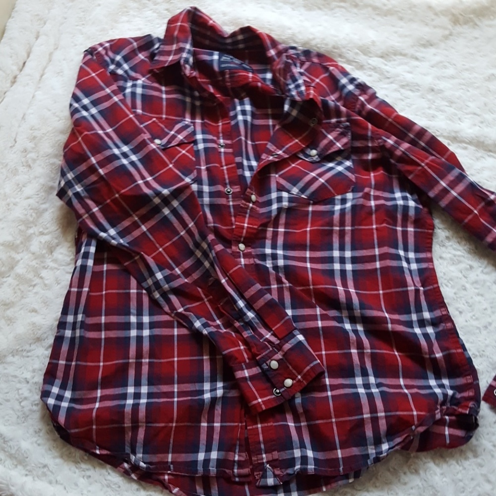 American eagle button up ae