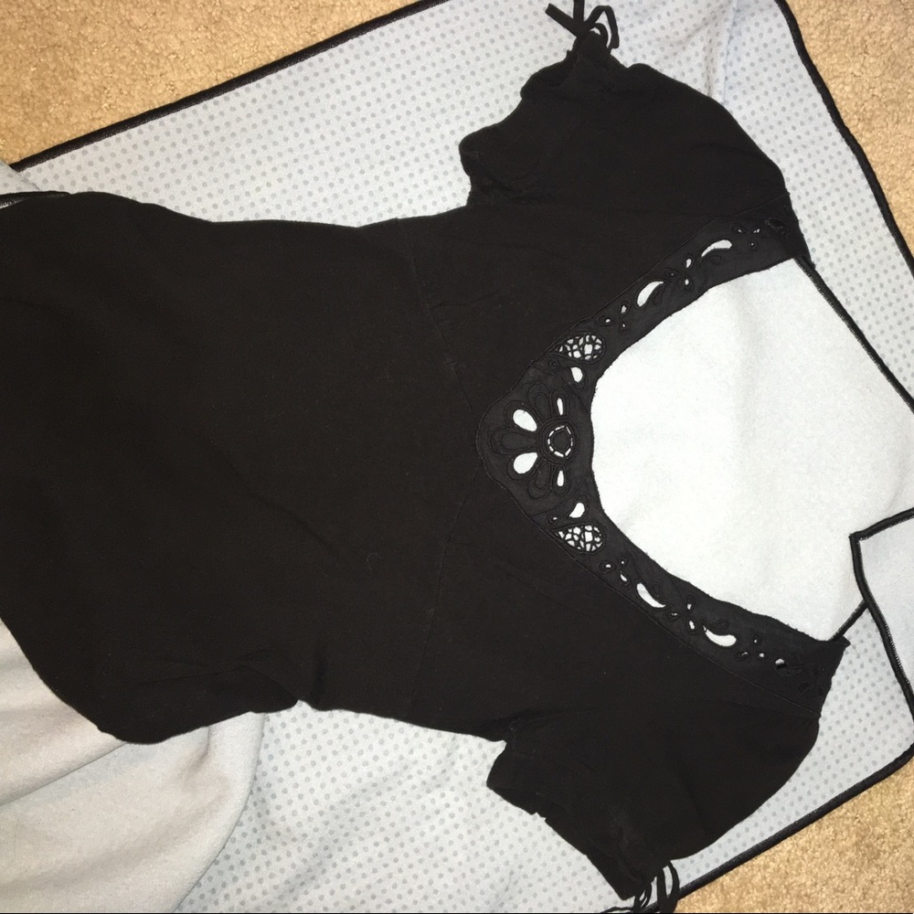 Gorgeous lace top!!