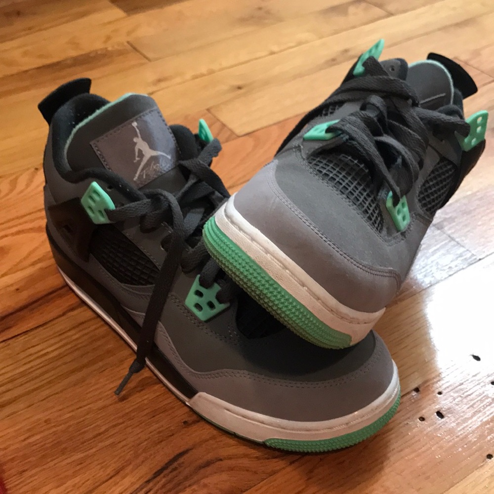 Jordan 4 Retro Green Glows