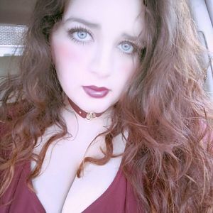 Meet your Posher, Halie