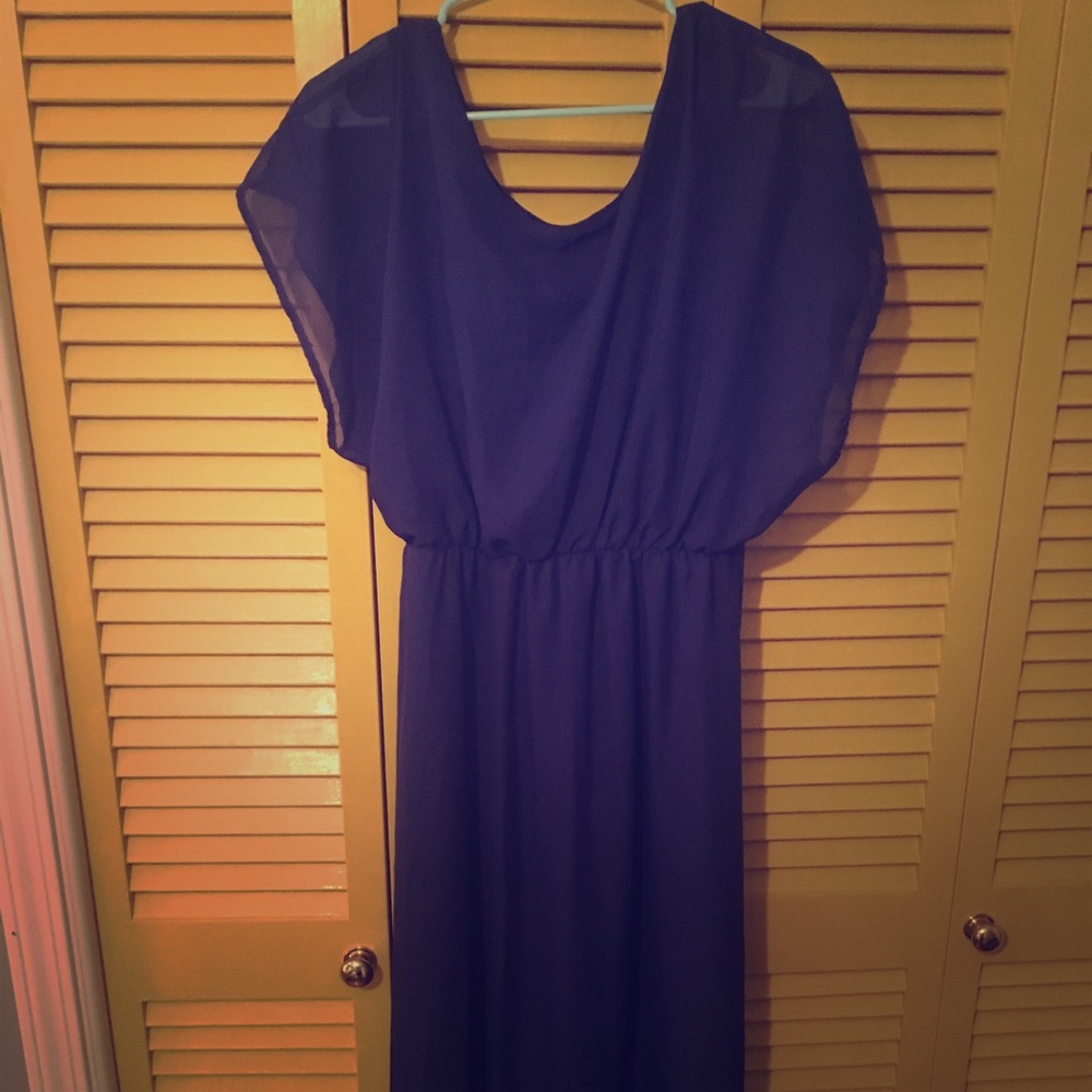 Long navy maxi! Fall wedding ready.