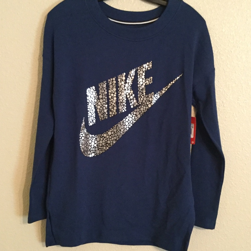 Nike Rally metallic graphic fleece top xs