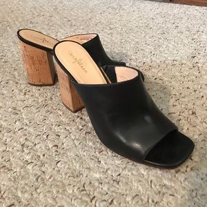 Cole Hahn black leather heeled slide size 7 1/2B