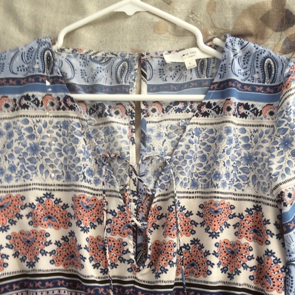 END OF SUMMER SALE! Long sleeve lace up romper - Picture 3 of 3