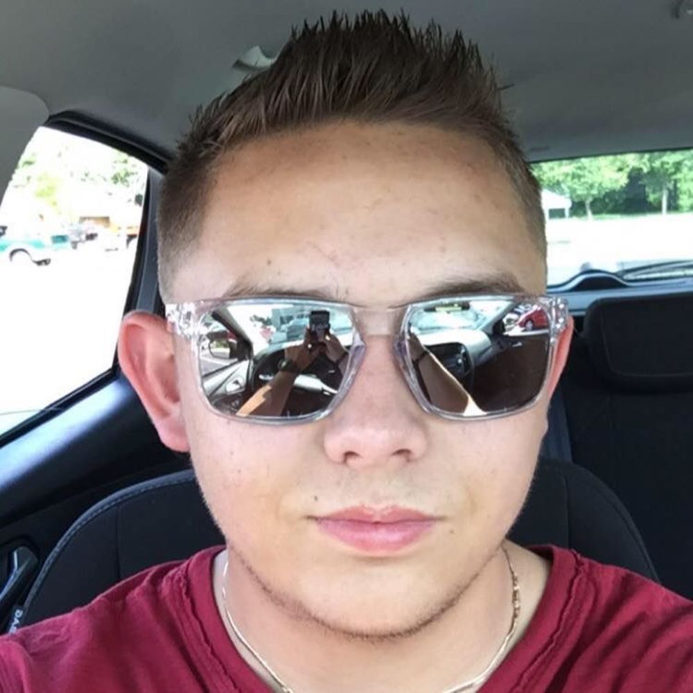 Meet your Posher, Dillon