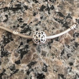Daisy pandora charm