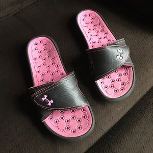 Under armour slides