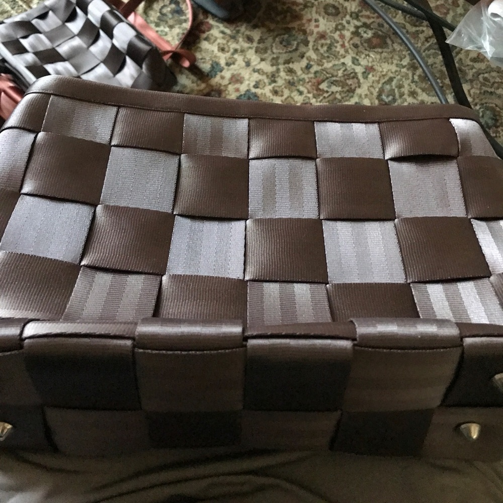 Harvey's Large Seatbelt Bag Taupe Brown