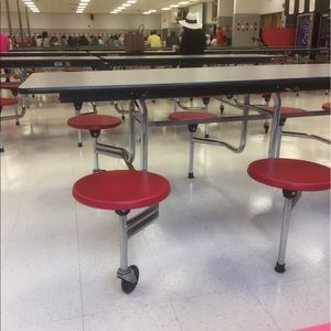 Meet your Posher, Aya