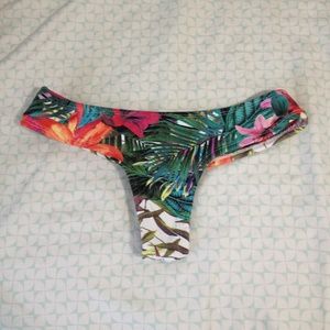 Midori Bikini whale tale in lahaina