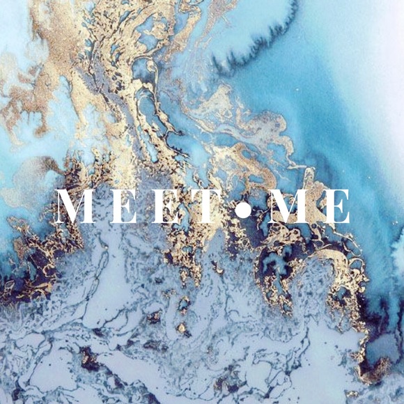 ✨Meet your Posher, Sydney✨ - Picture 2 of 6