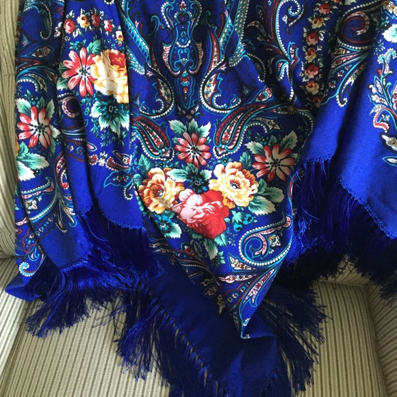 Accessories - Beautiful Scarf/wrap