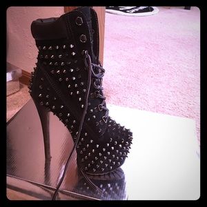 Black zigi spike heels