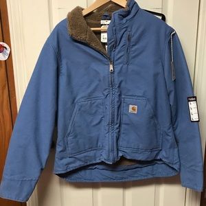 Perfect Christmas gift! 🔥NWT WOMENS CARHARTT🔥