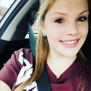 Meet your Posher, Andreanna