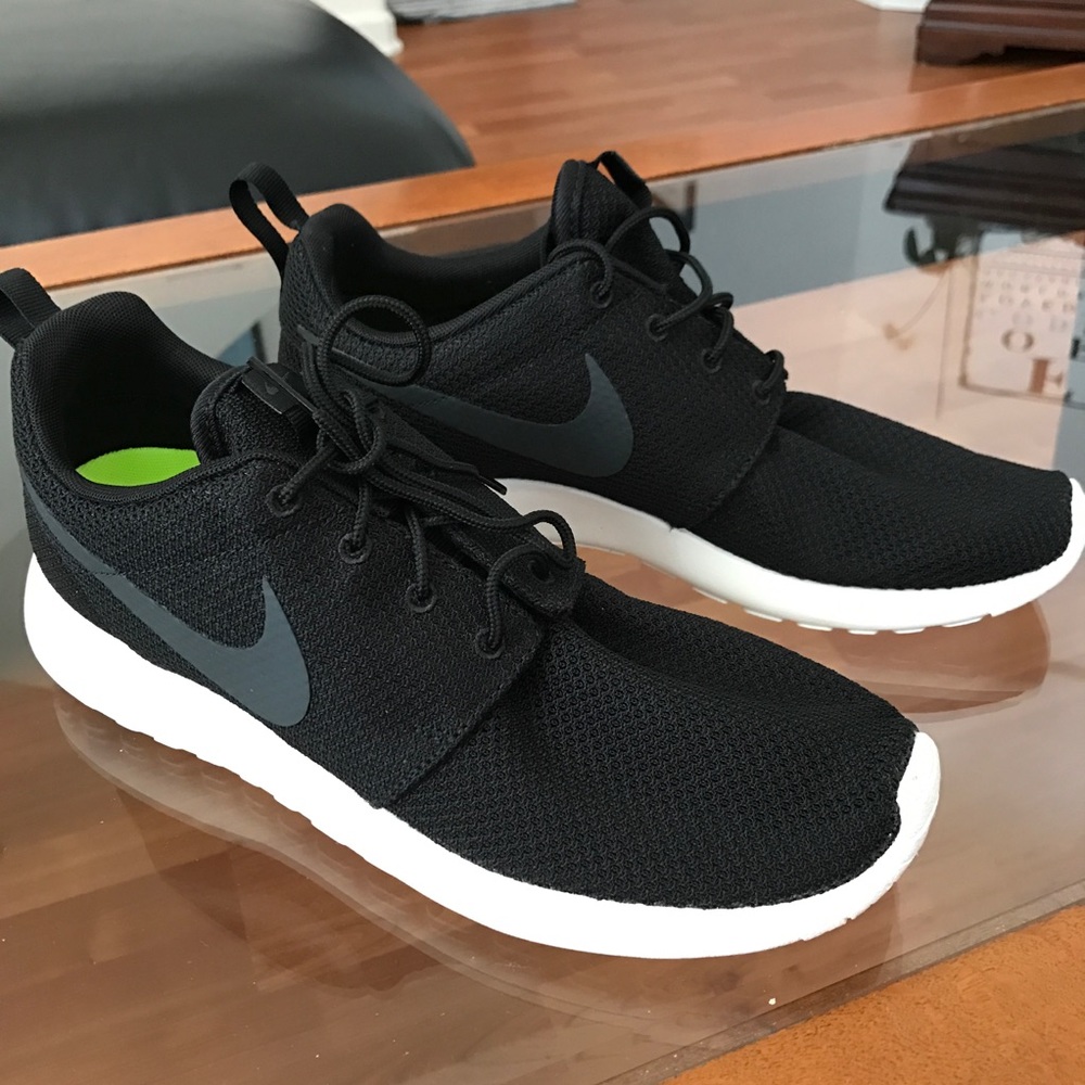 MEN'S Nike Roshe One