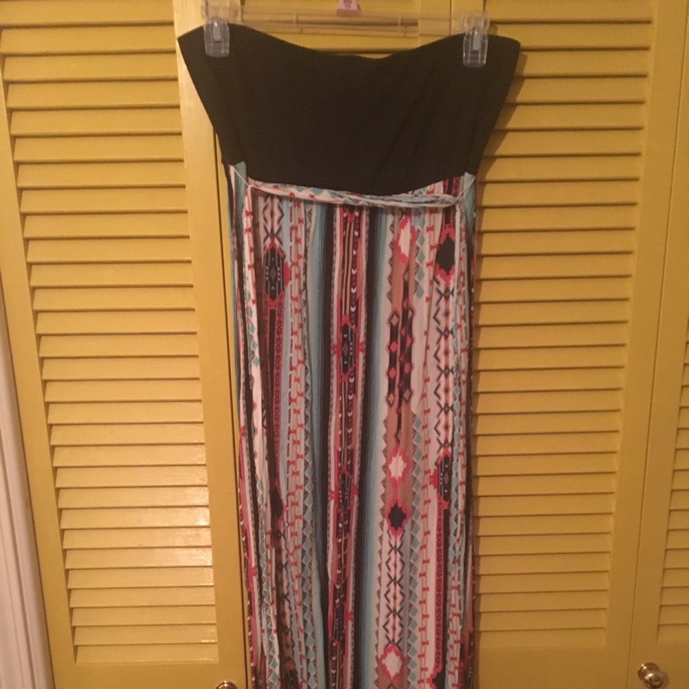 Strapless, long maxi, with belt