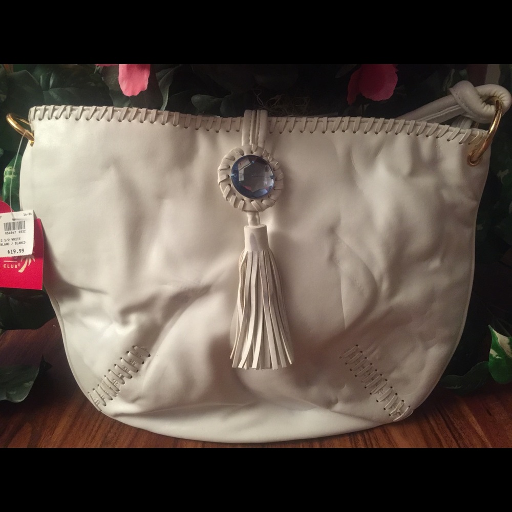 ❣️NWT Montego Bay Club White purse❣️