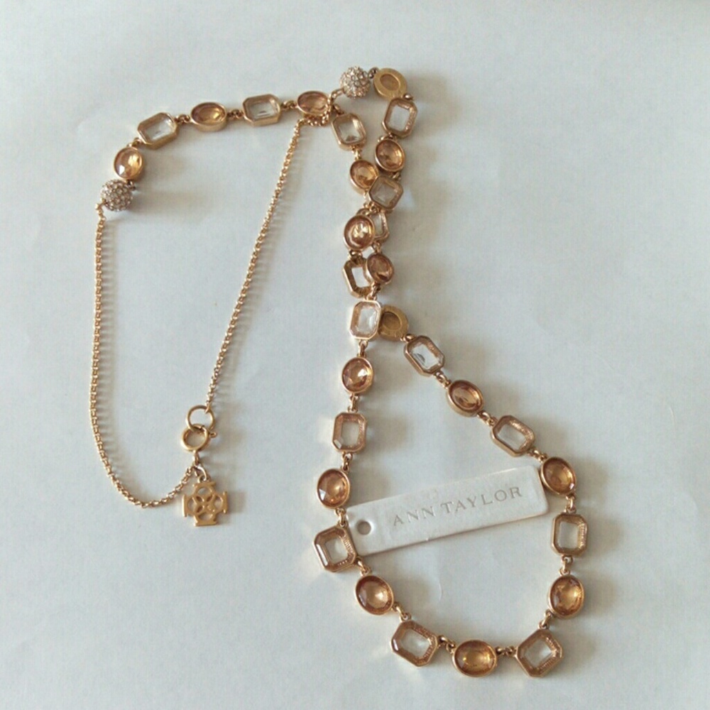 Ann Taylor necklace in gold peach